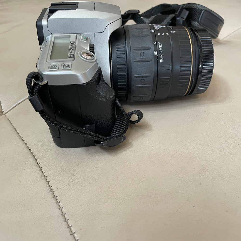 MINOLTA MAXXUM 4 CAMERA & MINOLTA QUANTARAY 28:90mm LENS WITH BAG - Picture 11 of 16